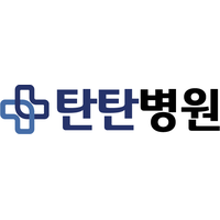 탄탄병원 로고